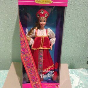 1996 Mattel Dolls of the World Collection Russian Barbie Doll